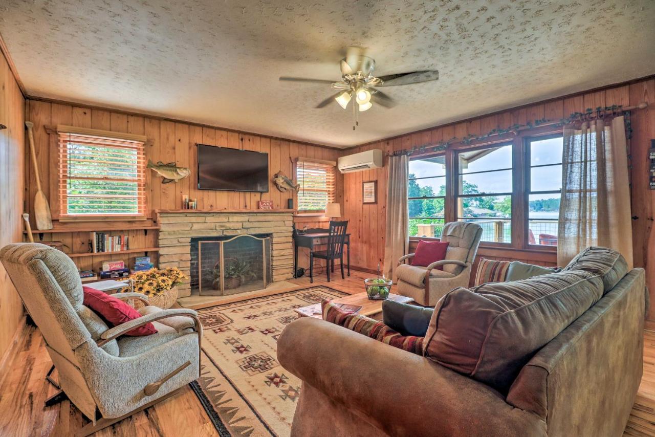 Waterfront Lake Martin Home With Grill And Beach! Eclectic Bagian luar foto