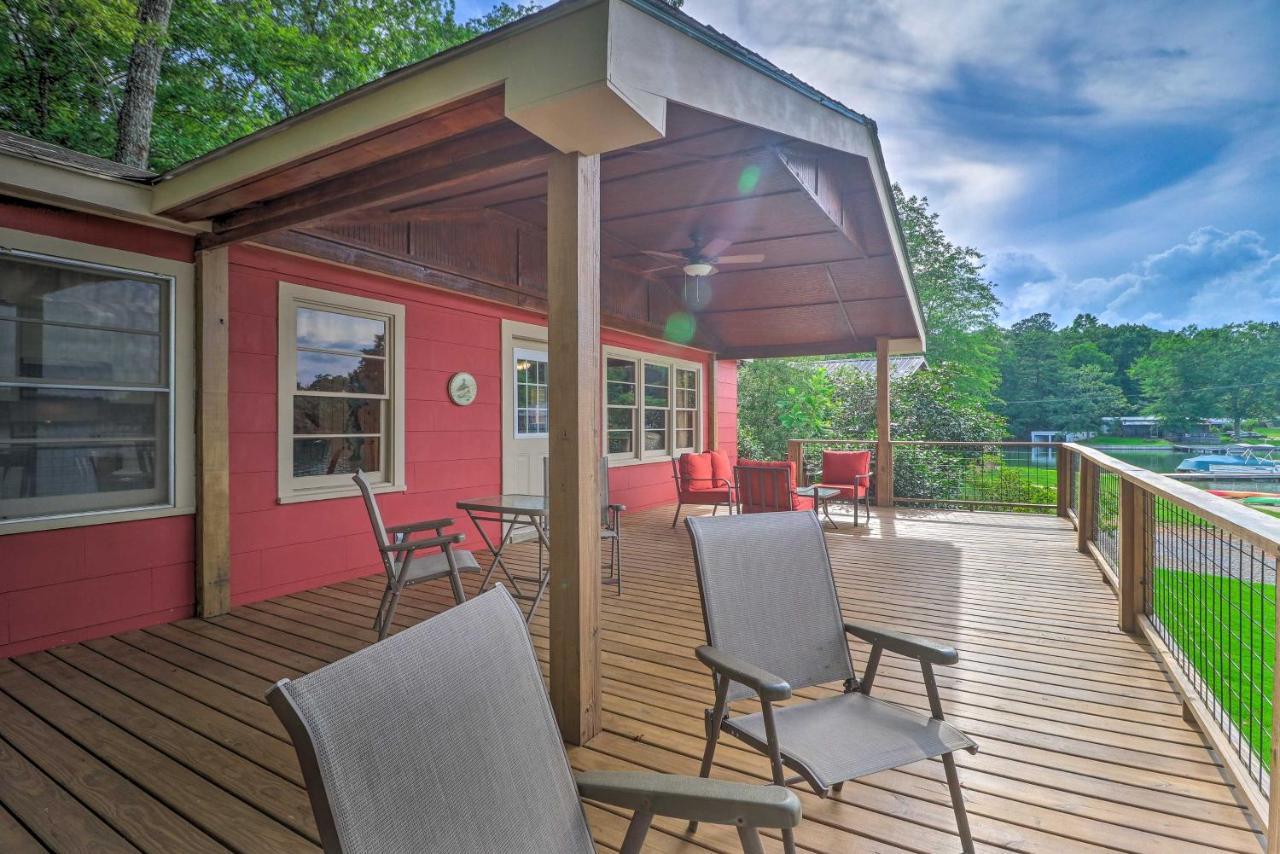 Waterfront Lake Martin Home With Grill And Beach! Eclectic Bagian luar foto