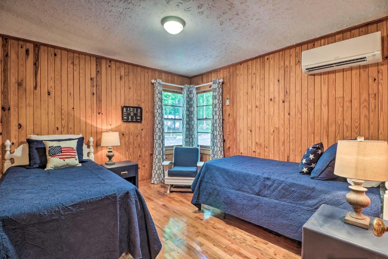 Waterfront Lake Martin Home With Grill And Beach! Eclectic Bagian luar foto