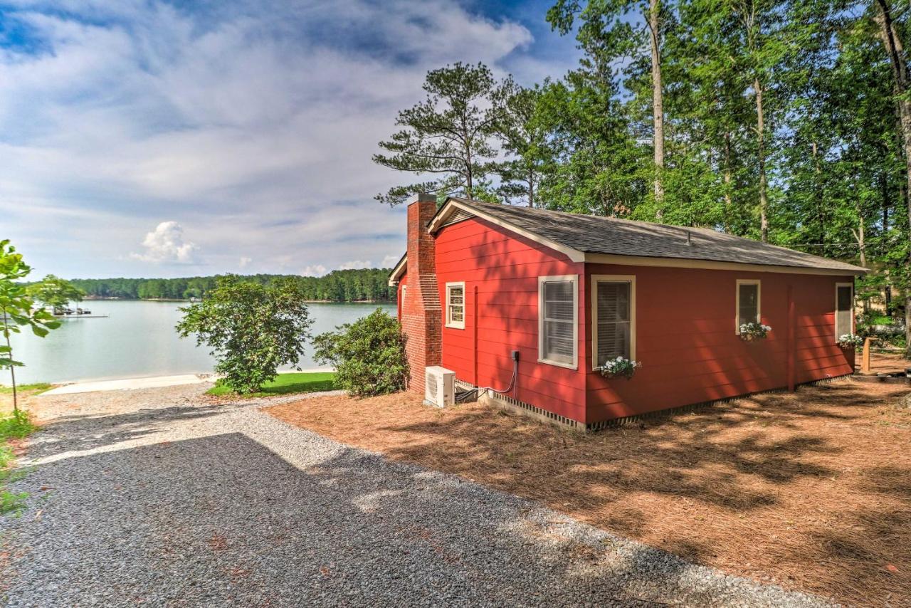 Waterfront Lake Martin Home With Grill And Beach! Eclectic Bagian luar foto